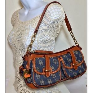 Dooney & Bourke Purse